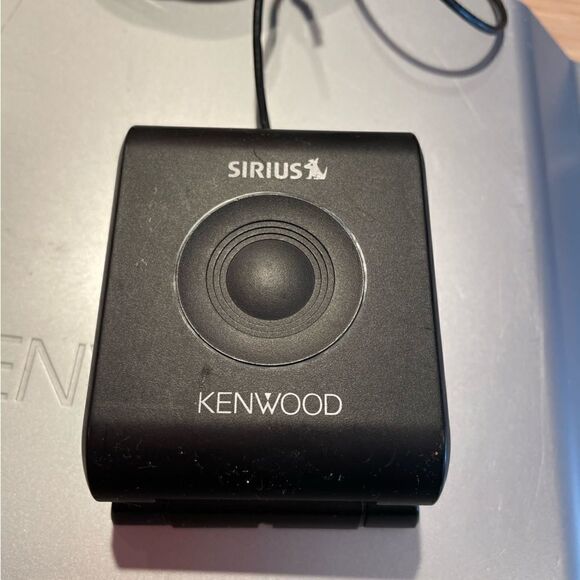 KENWOOD ST-7000S Sirius Satellite Radio Home Tuner plus Sirius Home Antenna - Picture 5 of 9